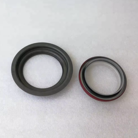 Cummins 6CT Engine Crankshaft front Oil Seal 3353977 3908139 4025270 3942535 3921927